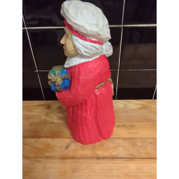 Holiday Collection Carved Look Mrs Santa Figurine World Bazaars 10" - Picture 6 of 8